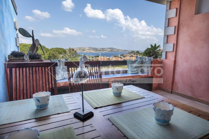 23 Baia Faro - Trilocale Mansardato Con Ampia Terrazza Vista Mare Palau Kültér fotó